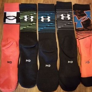 Boys Under Armour crew socks 5 pairs. New